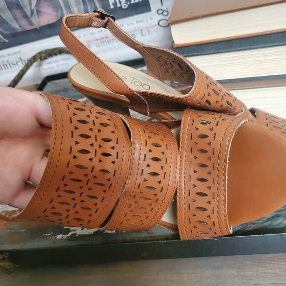 Me Too "sage" Heeled Sandal Open Toe & heel Ankle Buckle Strap lasercut  W8.5 - Picture 5 of 10